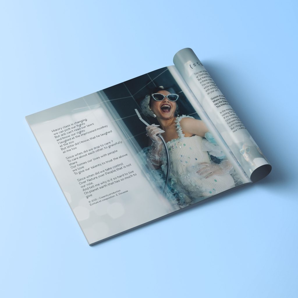 Half Open Square Magazine Mockup copie